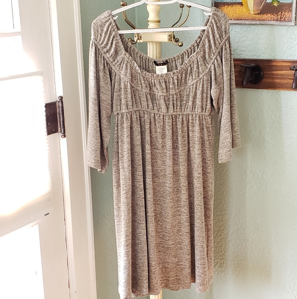 Tiana B. Gray Heathered Peasant Dress 3/4 Bell Sleeve Empire Waist L